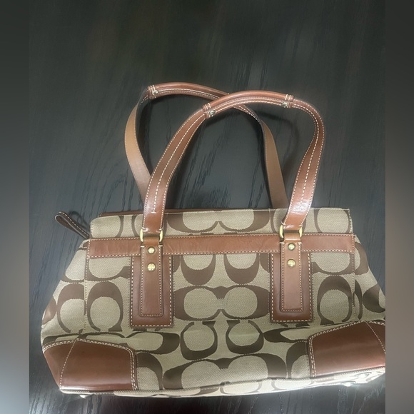 COACH Tote - Picture 2 of 9